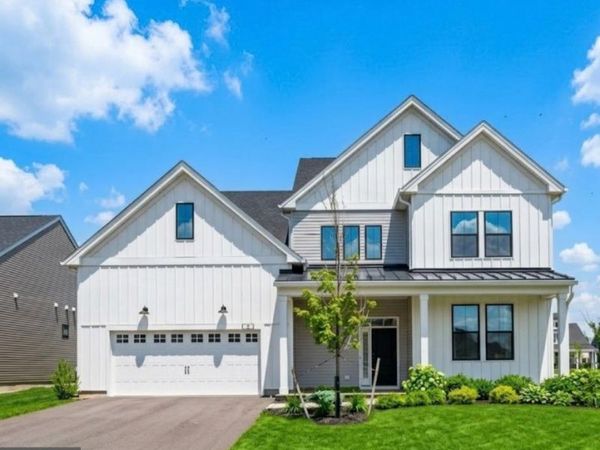 2 EVELYN COURT, CRANBURY, NJ 08512