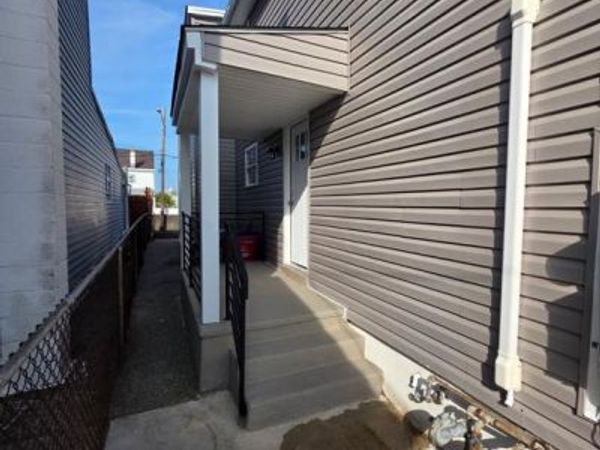 410 LOGAN STREET, BRISTOL, PA 19007