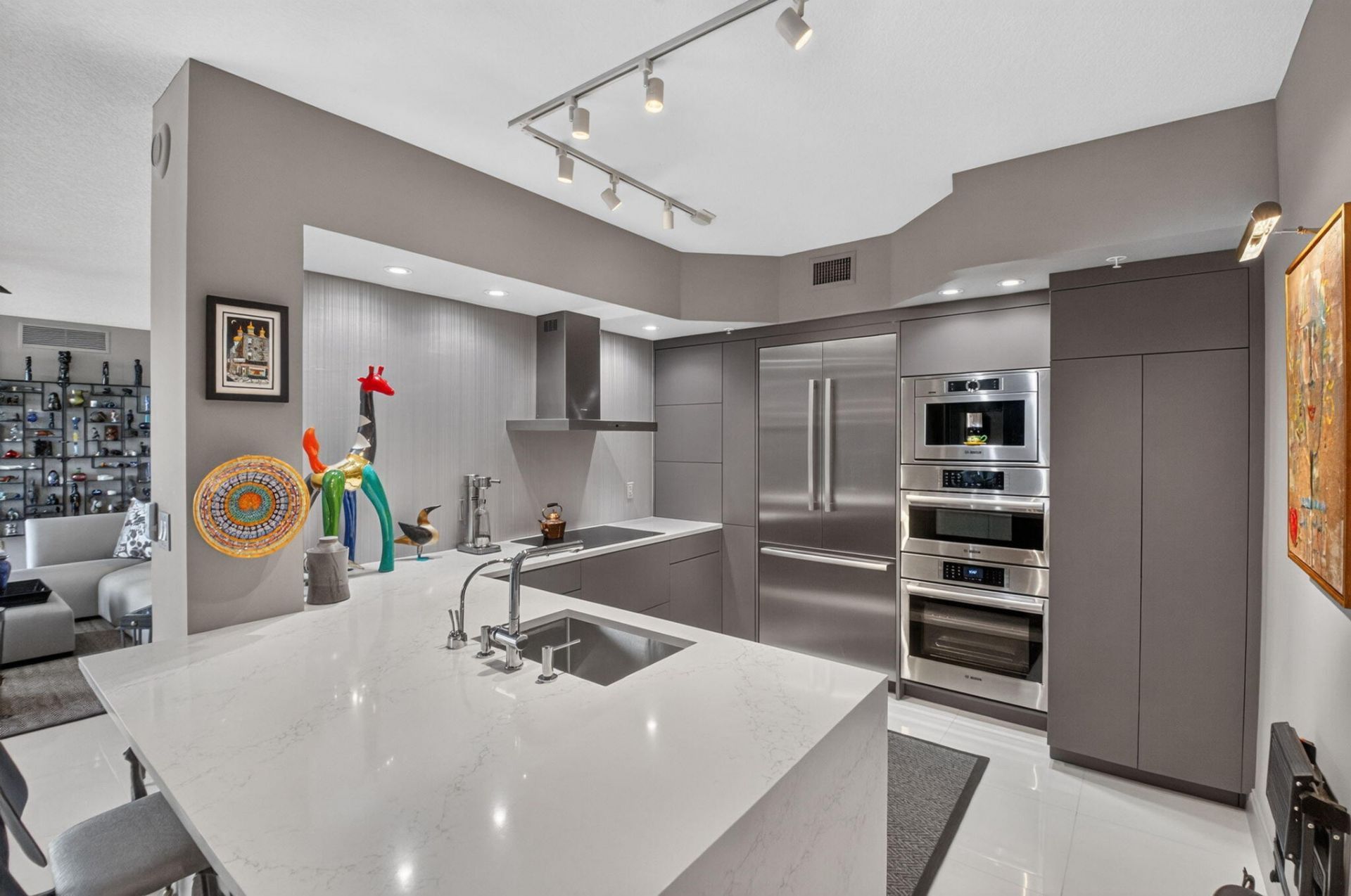 550 Okeechobee Boulevard, Unit 1111, West Palm Beach, FL 33401 Photo