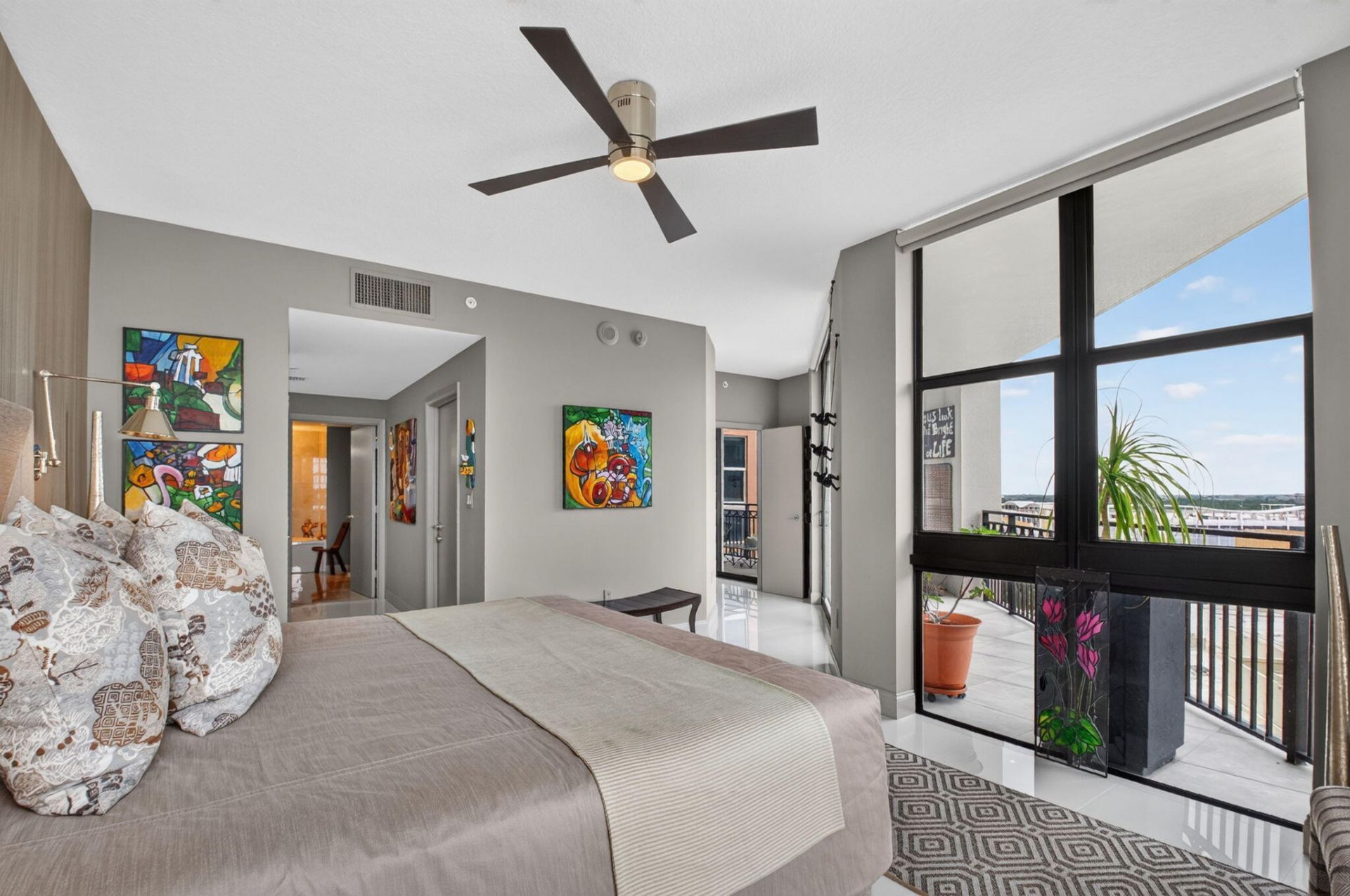 550 Okeechobee Boulevard, Unit 1111, West Palm Beach, FL 33401 Photo