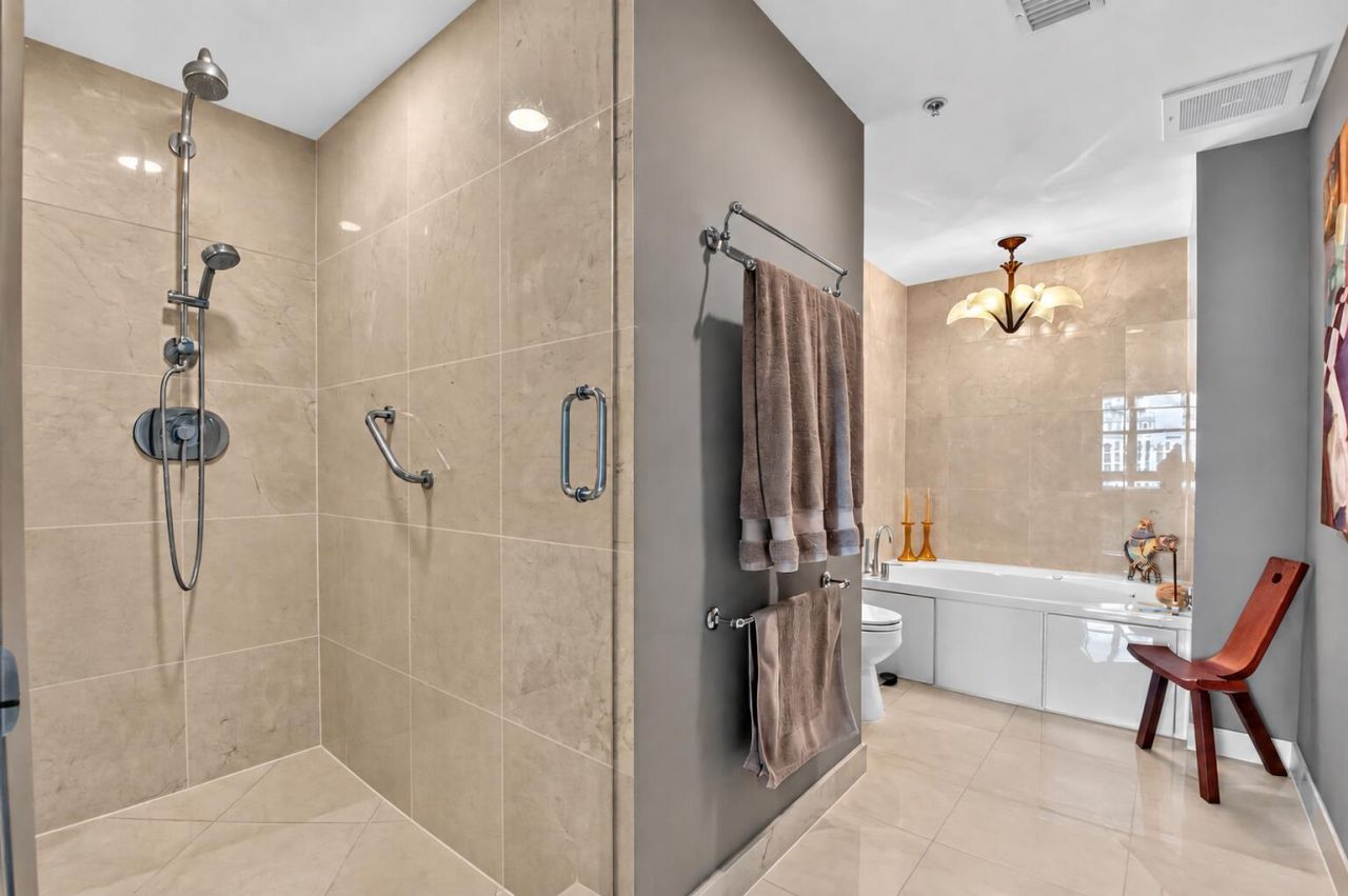 550 Okeechobee Boulevard, Unit 1111, West Palm Beach, FL 33401 Photo