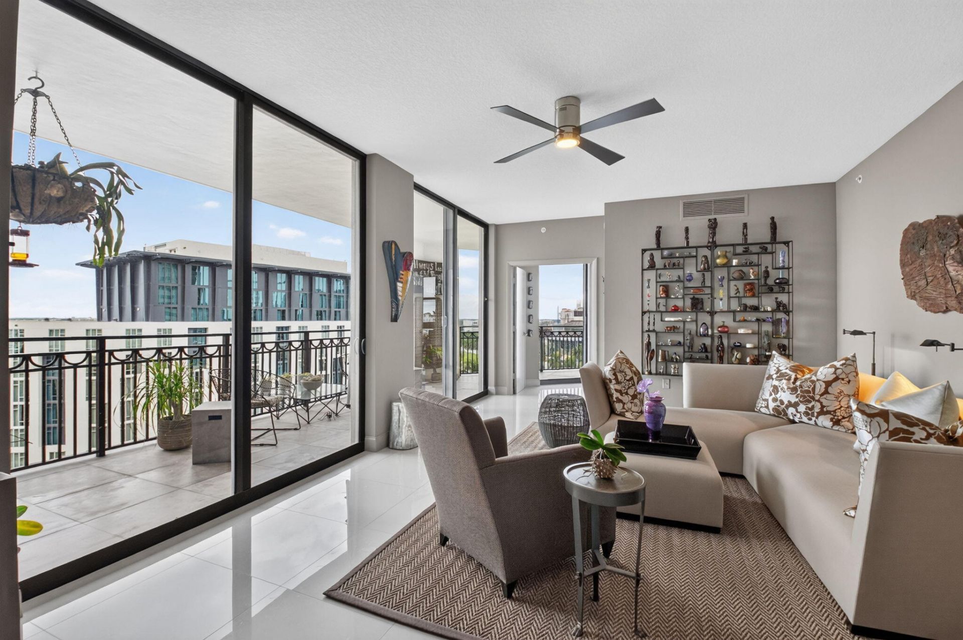 550 Okeechobee Boulevard, Unit 1111, West Palm Beach, FL 33401 Photo