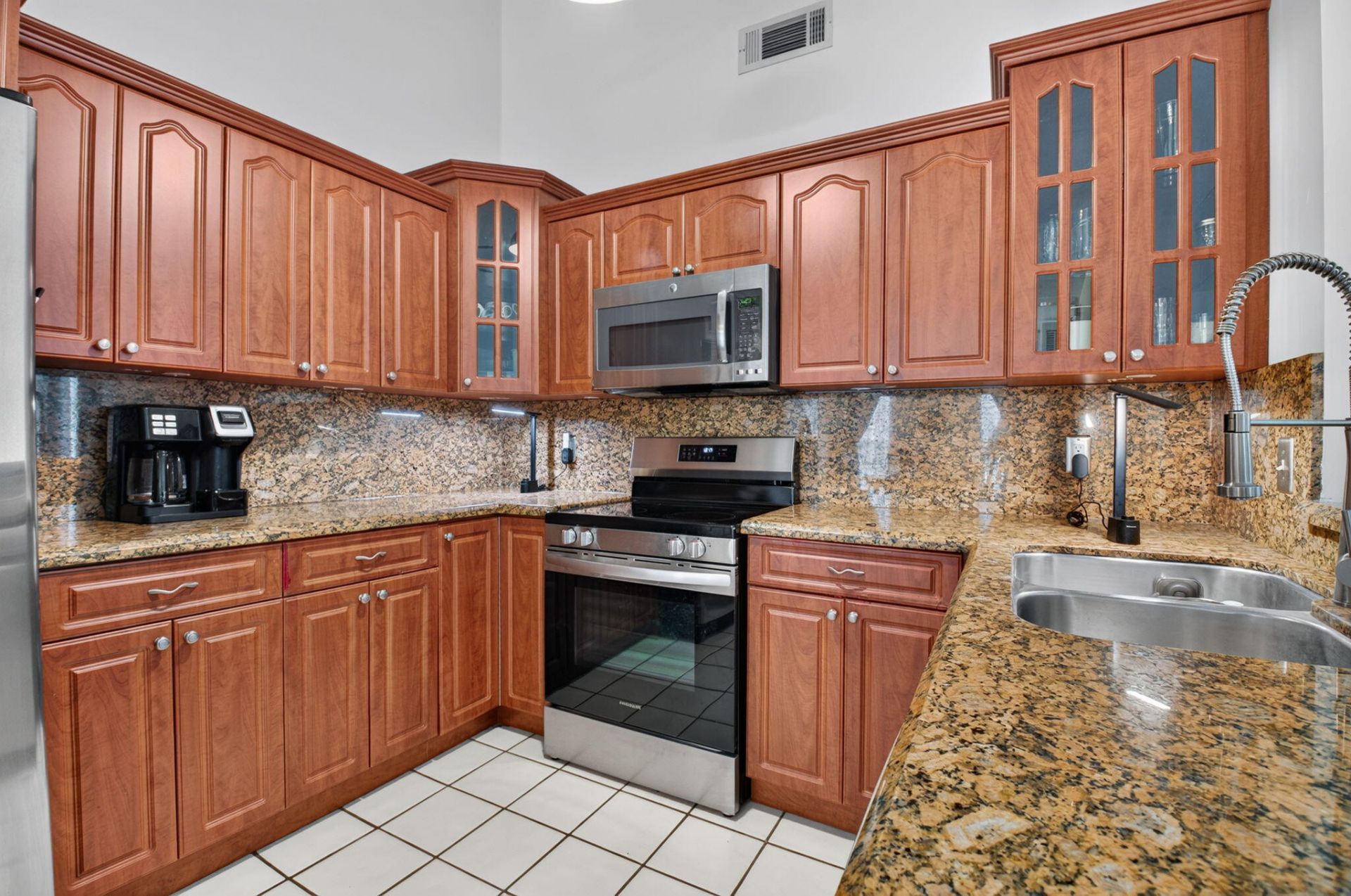 5504 Courtney Circle, Boynton Beach, FL 33472 Photo