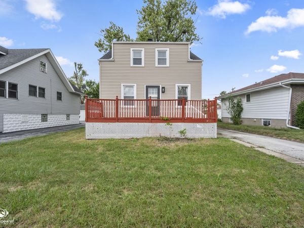 18430 Chicago Avenue , Lansing, IL 60438