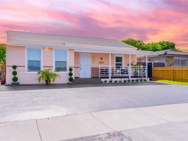 550 NW 43rd Pl , Miami, FL 33126