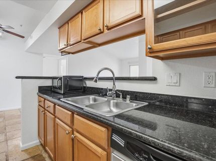 885 Halidon Way #1021, Unit 1021, Folsom, CA 95630 Photo