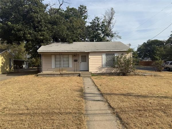 617 E Union Bower Road , Irving, TX 75061