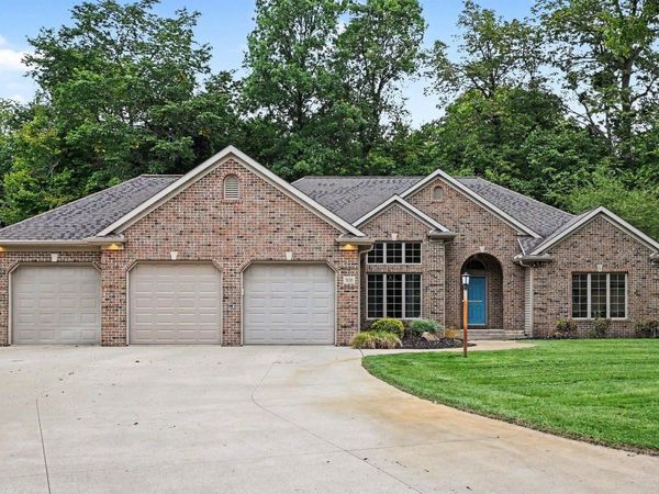 3638 E Autumn Trail, Warsaw, IN 46582