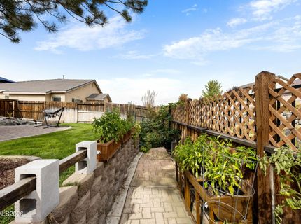 10380 Rosemount Drive, Reno, NV 89521 Photo