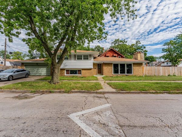12256 S Harvard Avenue , Chicago, IL 60628