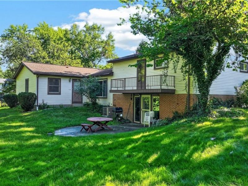 7686 Roselawn Drive, Mentor, OH 44060 Photo 2