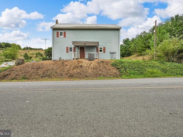 44 2 1/2 MILE ROAD , PINE GROVE, PA 17963