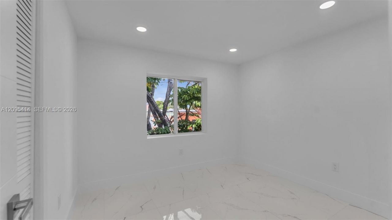 2623 NW 24th St , Unit 7, Miami, FL 33142 Photo