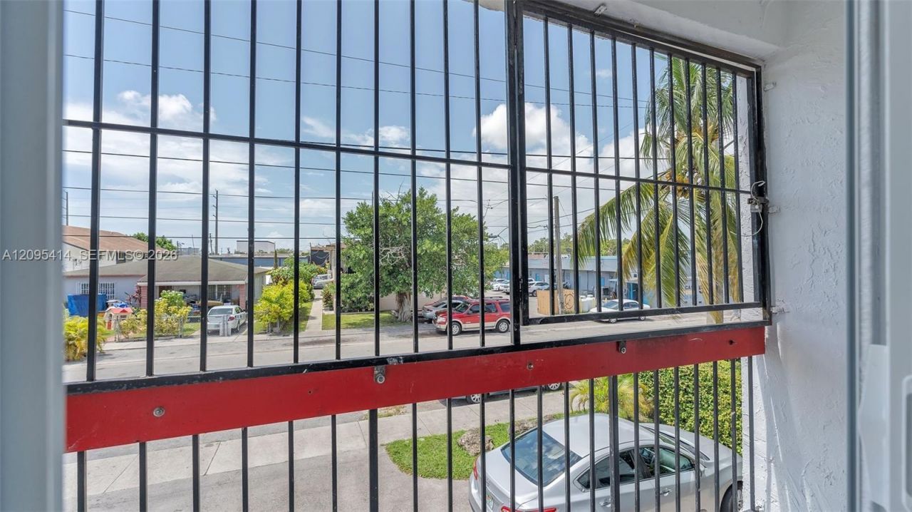 2623 NW 24th St , Unit 7, Miami, FL 33142 Photo