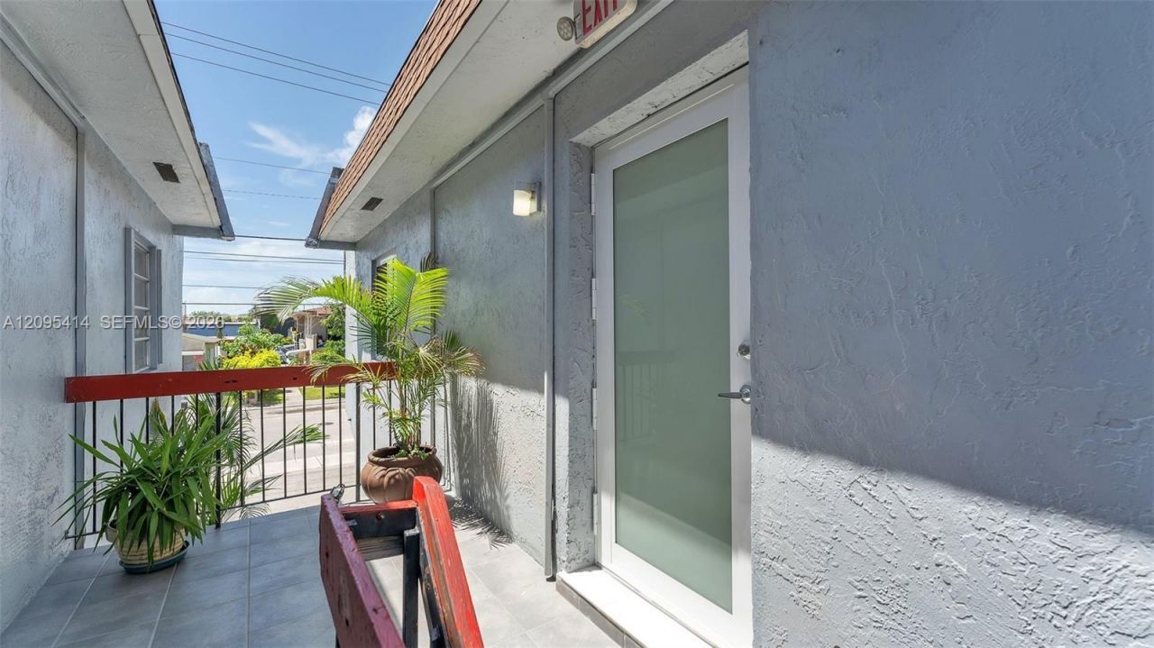 2623 NW 24th St , Unit 7, Miami, FL 33142 Photo