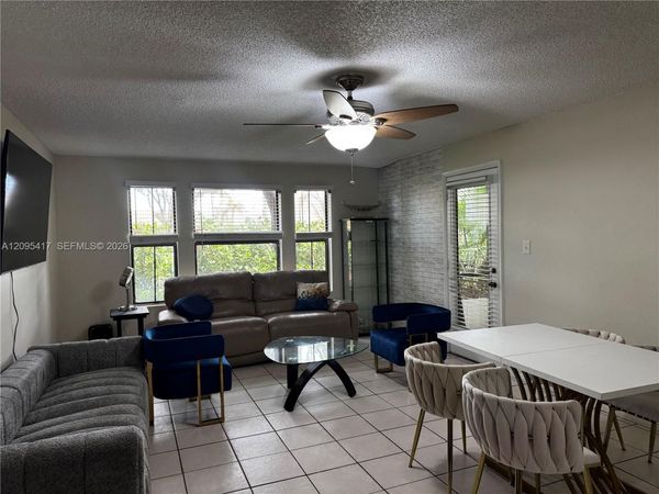 15661 SW 104th Ter , Unit 318, Miami, FL 33196