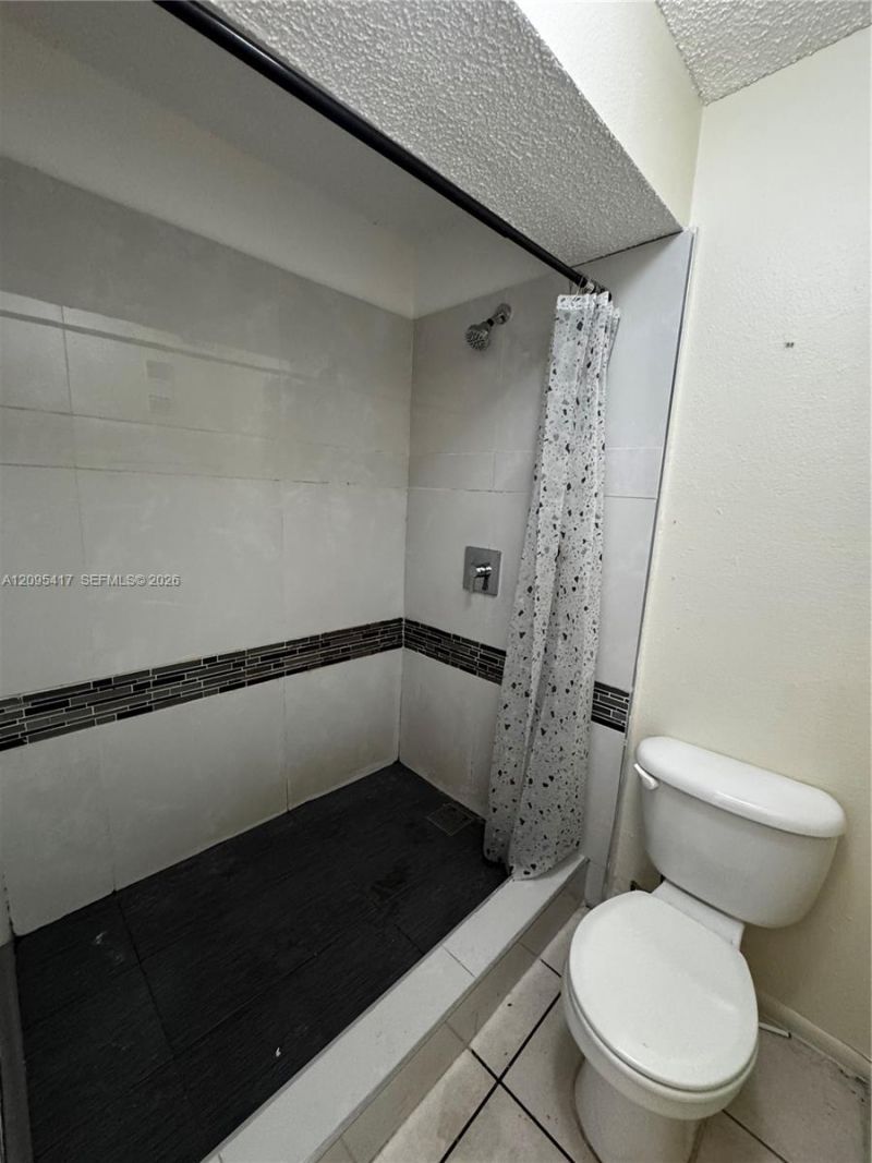 15661 SW 104th Ter , Unit 318, Miami, FL 33196 Photo