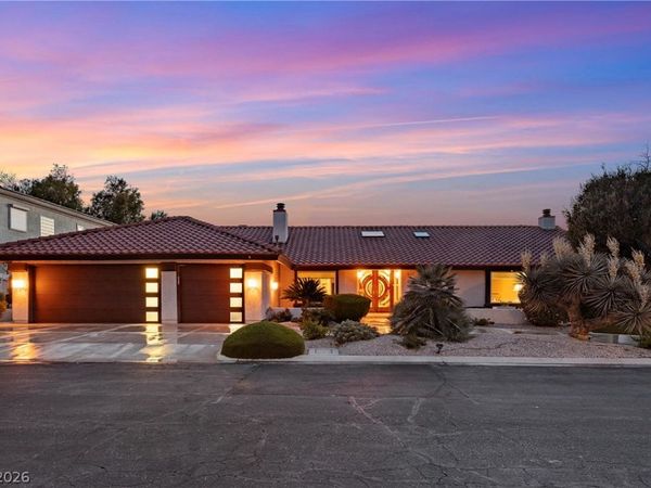 812 Trotter Circle , Las Vegas, NV 89107