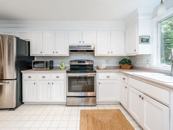 99 Old Post Road, Centerville, MA 02632