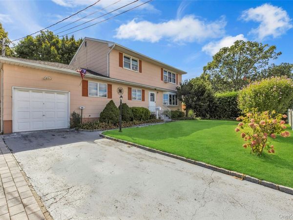 1208 America Avenue , West Babylon, NY 11704
