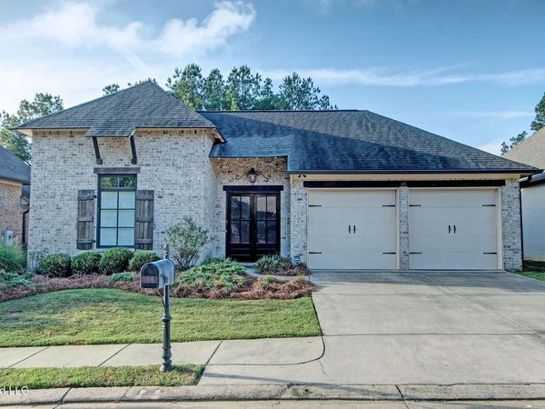 115 Hampton Chase, Madison, MS 39110