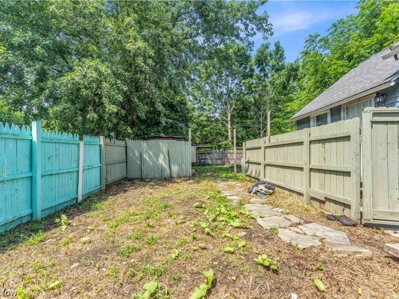 3150 W 46th Street, Cleveland, OH 44102 Photo 4