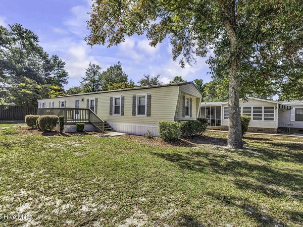 9021 Bonaparte Drive SW, Calabash, NC 28467