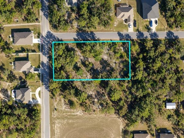 12194 LABRADOR DUCK ROAD , WEEKI WACHEE, FL 34614