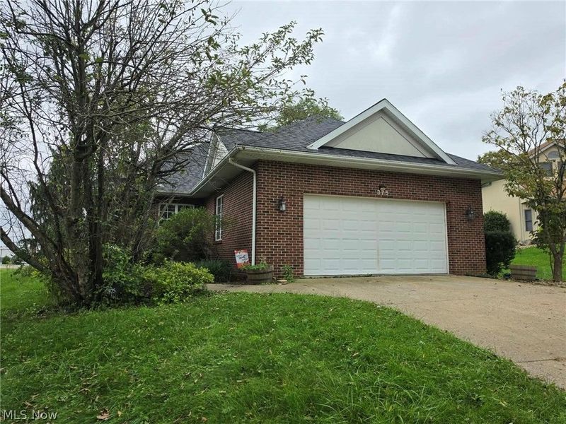375 Walters Way, Zanesville, OH 43701 Photo 1