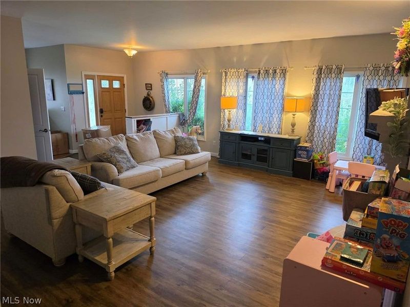 375 Walters Way, Zanesville, OH 43701 Photo 7