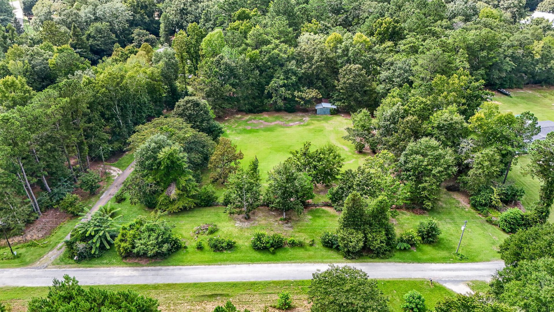 111 George Lane Photo 1