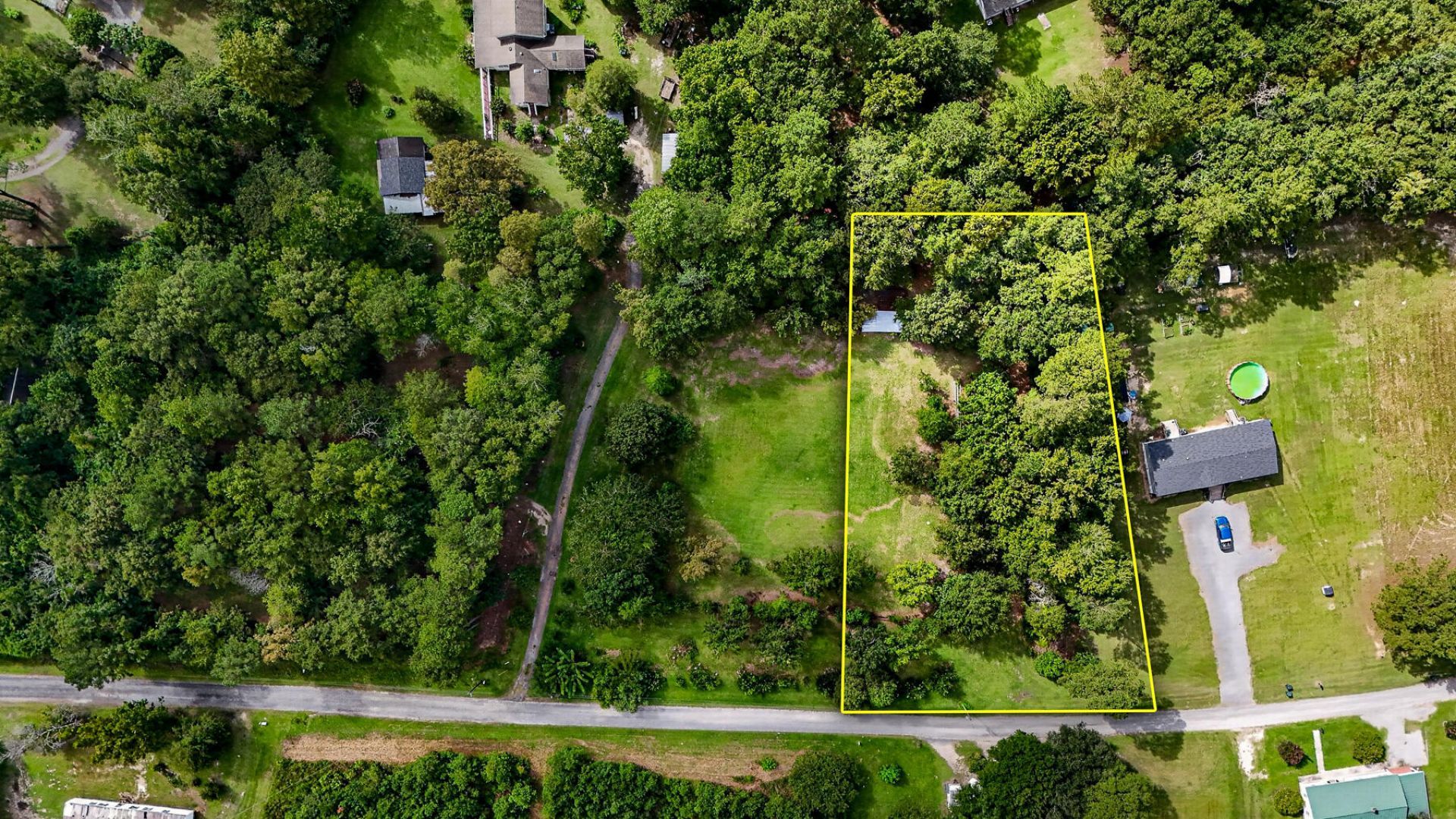 111 George Lane Photo 6