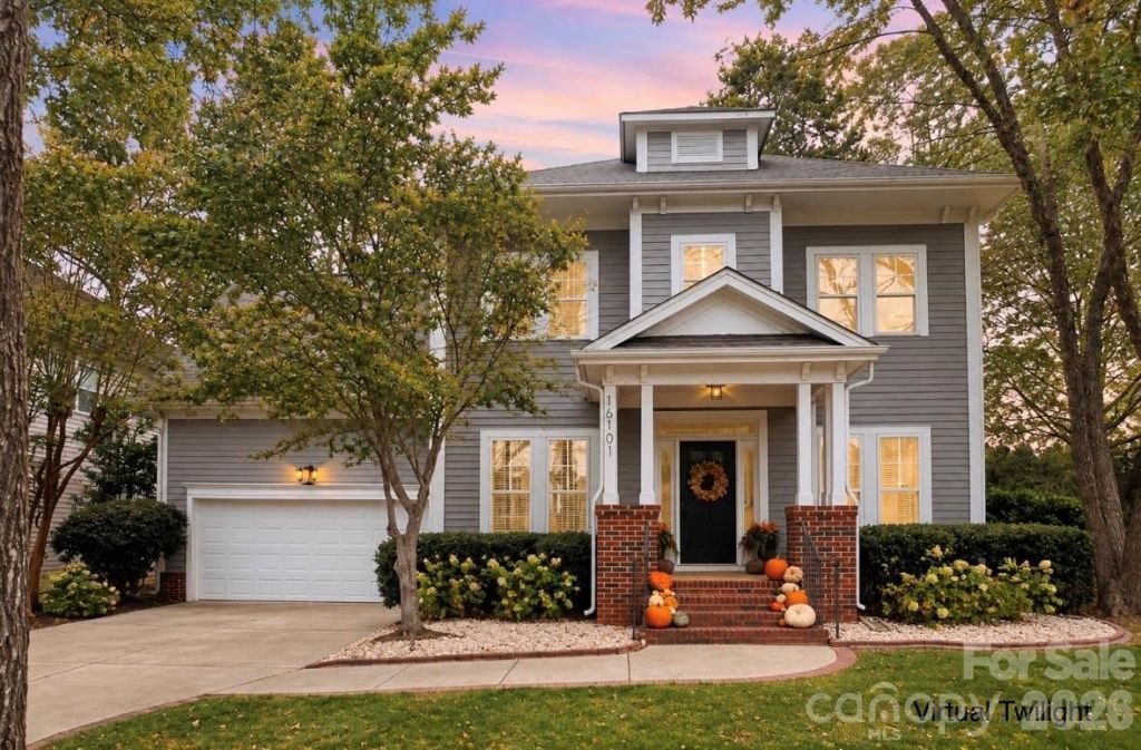 16101 Kelly Park Circle, Huntersville, NC 28078 Main Photo