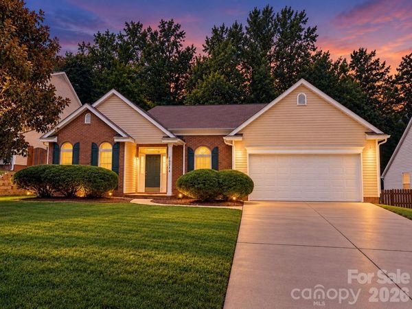 10214 Stoneykirk Lane, Charlotte, NC 28269