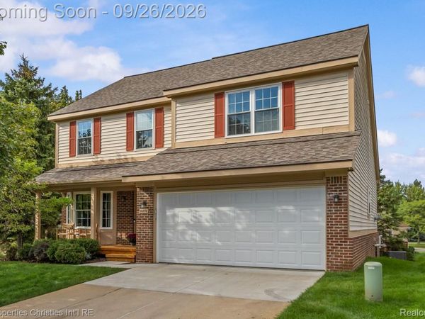31076 Silverdale Drive, Novi, Mi 48377