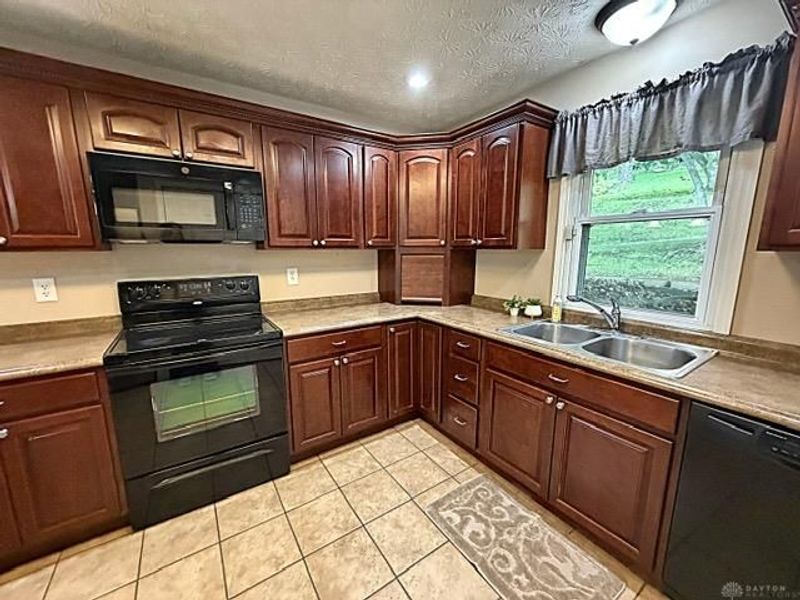 1232 Holly Drive, Springfield, OH 45504 Photo 53