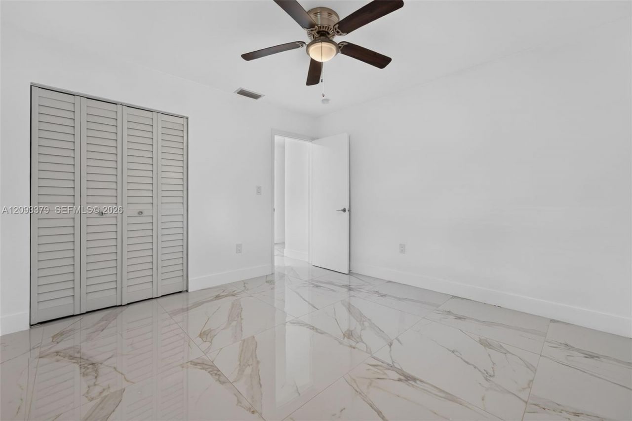 3147 SW 24th St , Unit 3149, Miami, FL 33133 Photo