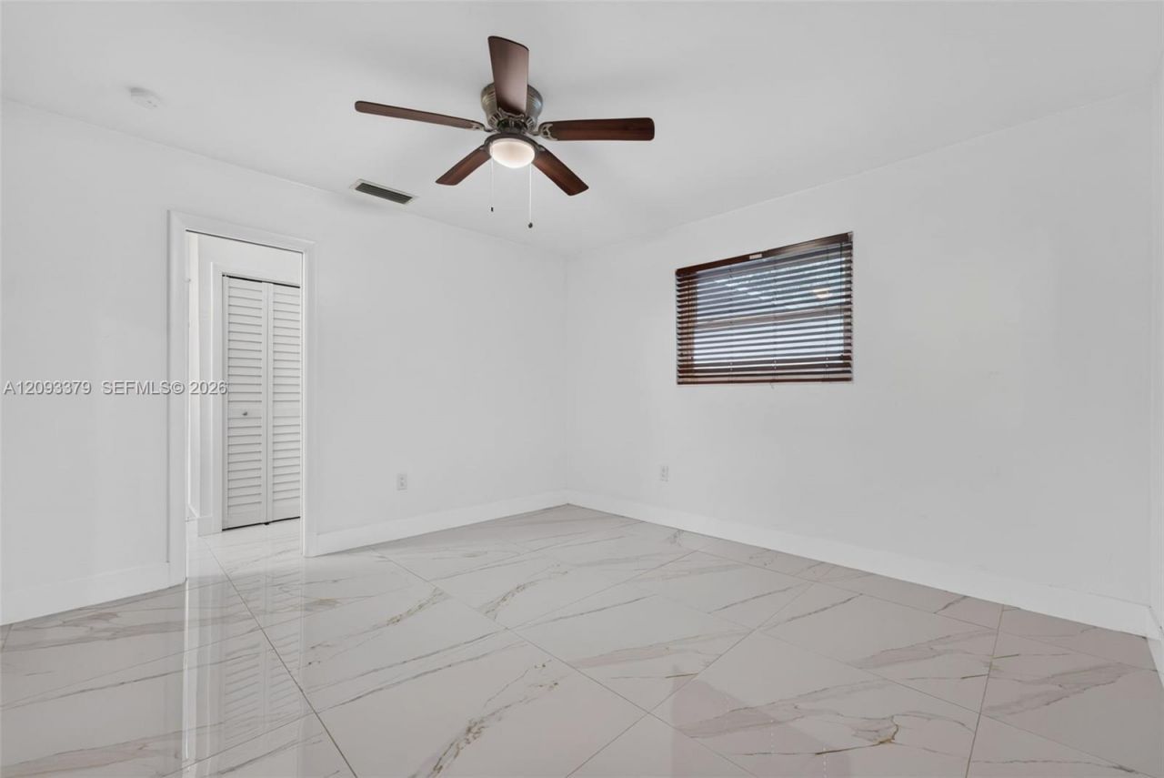 3147 SW 24th St , Unit 3149, Miami, FL 33133 Photo