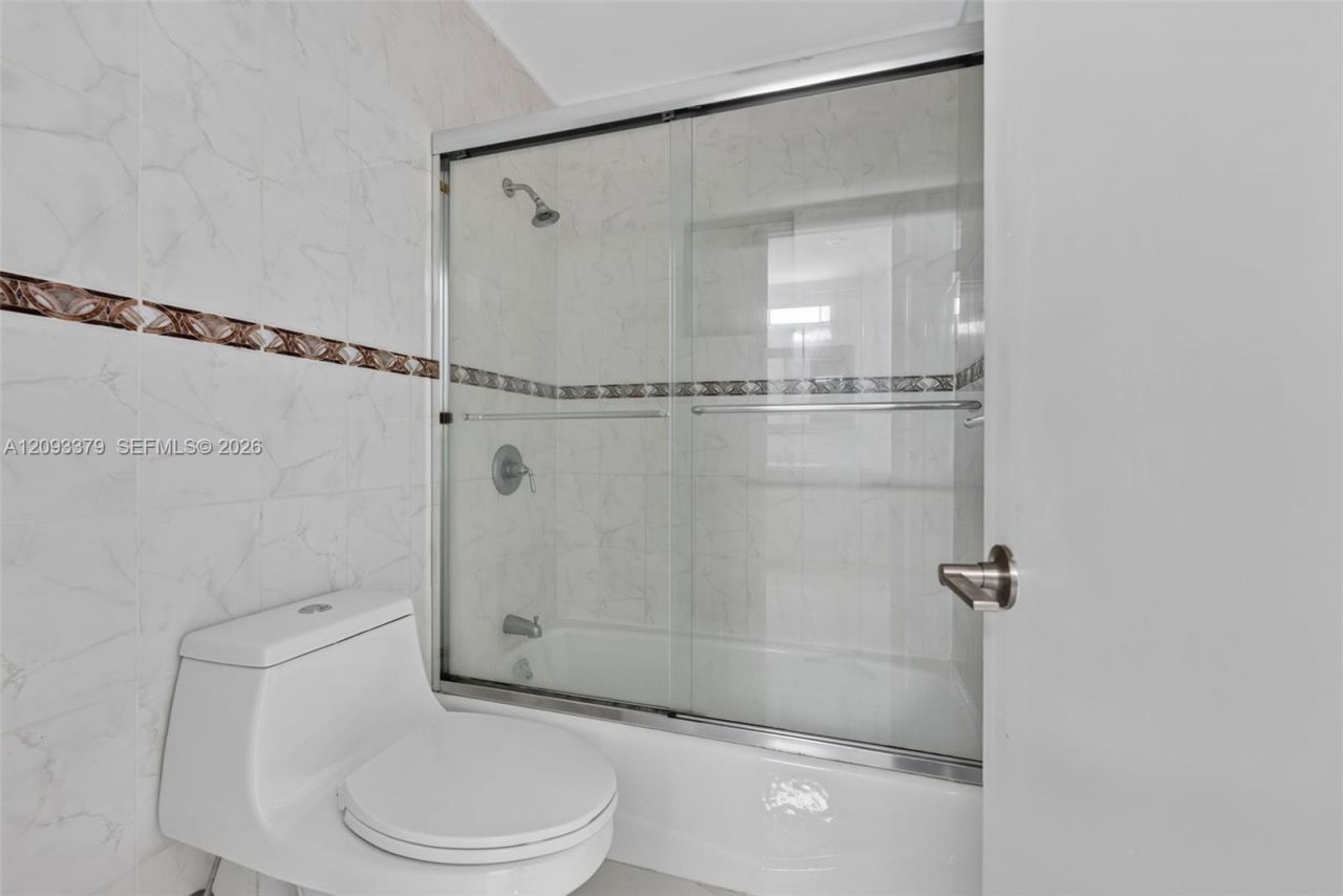 3147 SW 24th St , Unit 3149, Miami, FL 33133 Photo