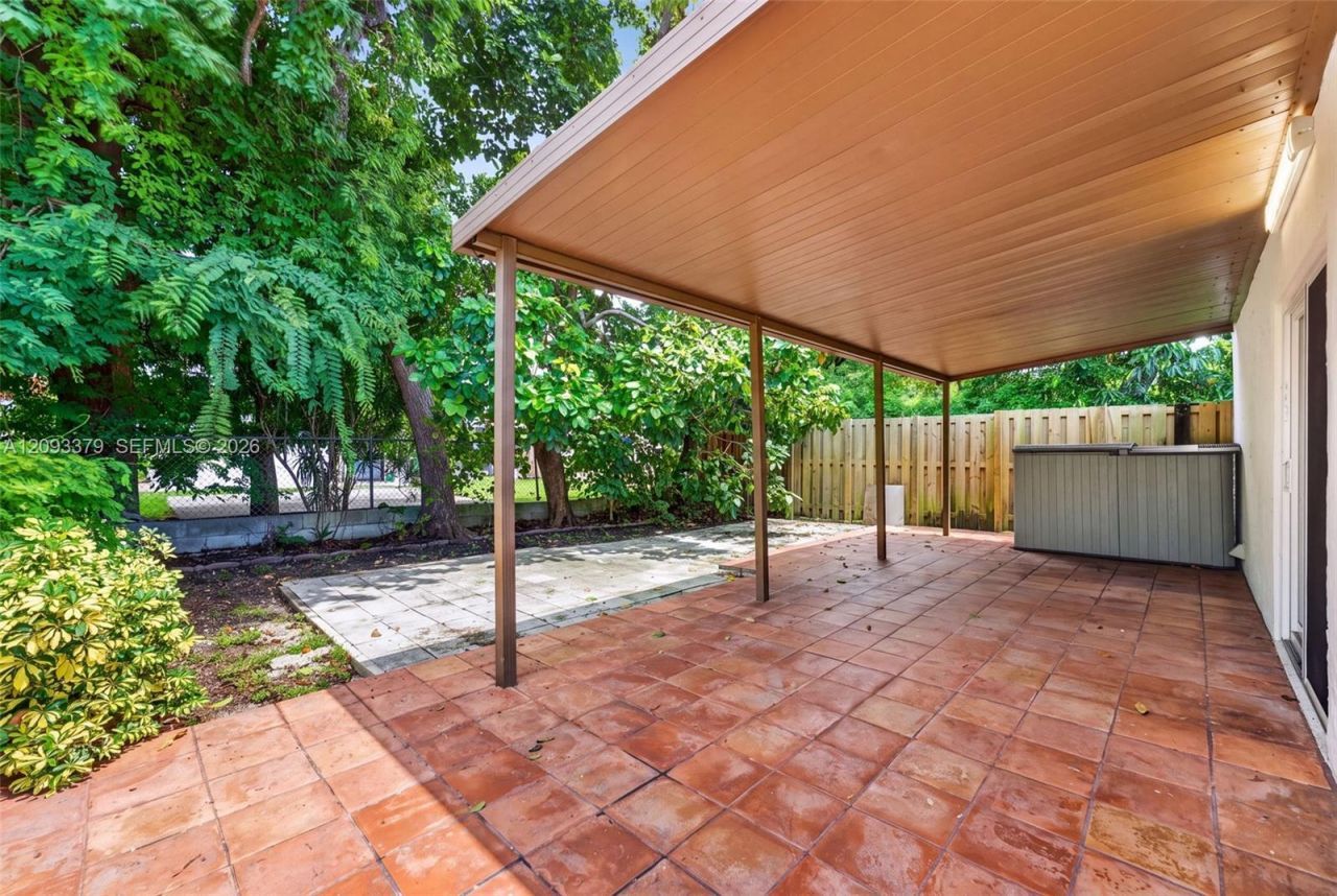 3147 SW 24th St , Unit 3149, Miami, FL 33133 Photo