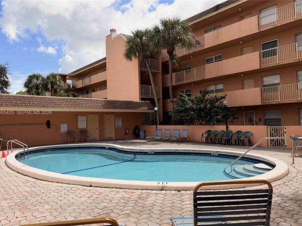 3110 N Pine Island Rd , Unit 408, Sunrise, FL 33351