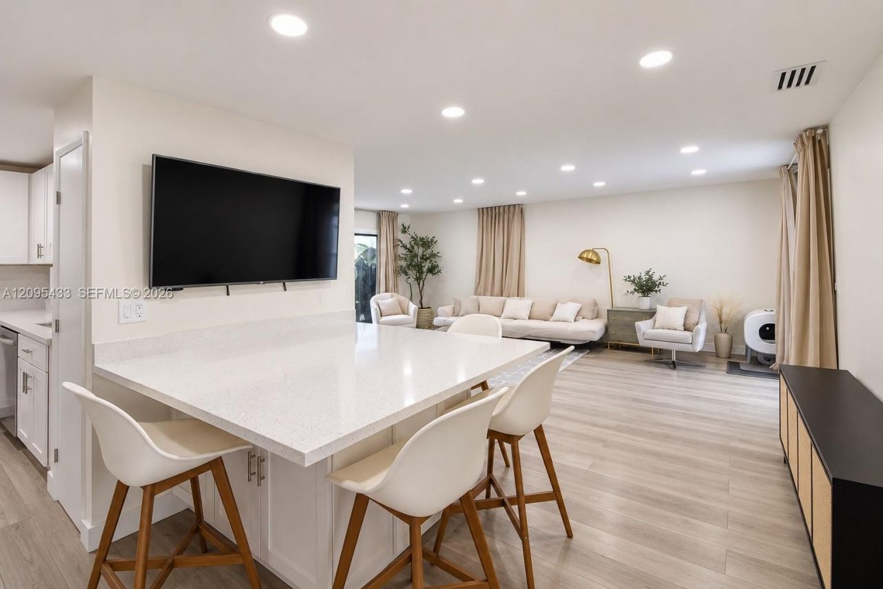 3860 SW 107th Ave , Unit 1-11, Miami, FL 33165 Photo