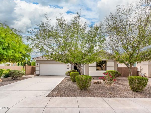 685 E HUMMINGBIRD Way, Gilbert, AZ 85297