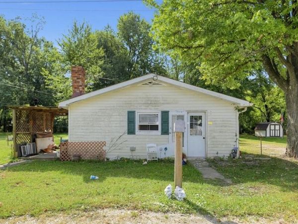 1905 E Knight Street , Brazil, IN 47834
