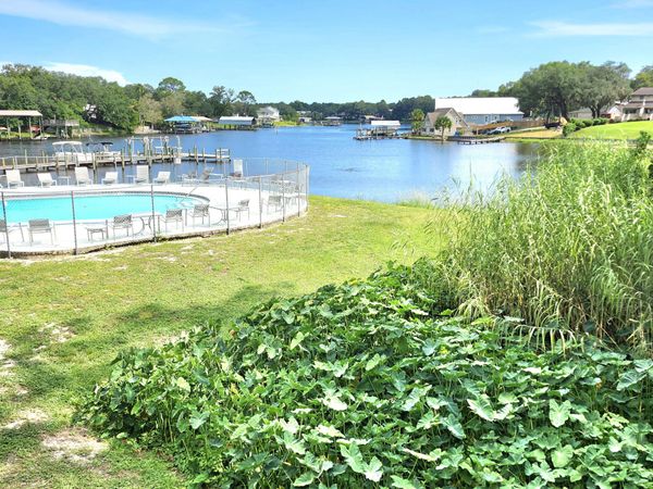 210 Pelham Road, Unit C211, Fort Walton Beach, FL 32547