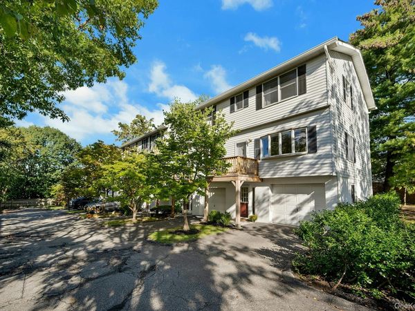 17 Wood Court, Unit A, Tarrytown, NY 10591