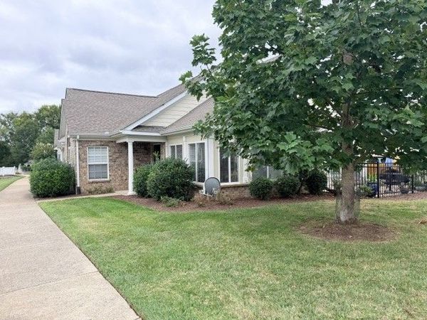 825 Browns Ln, Unit 2302, Gallatin, TN 37066