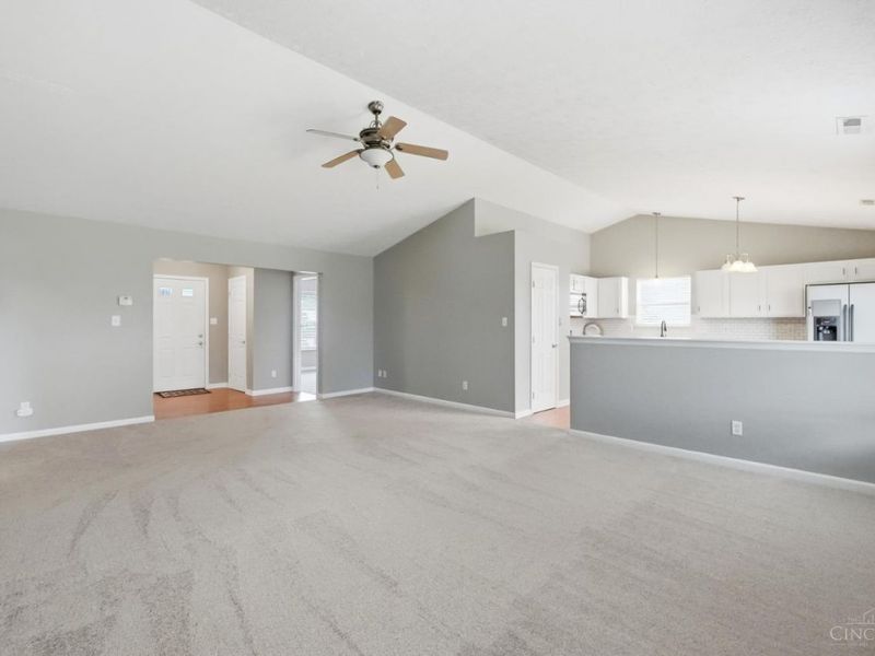 245 Keswick Drive, Monroe, OH 45050 Photo 5