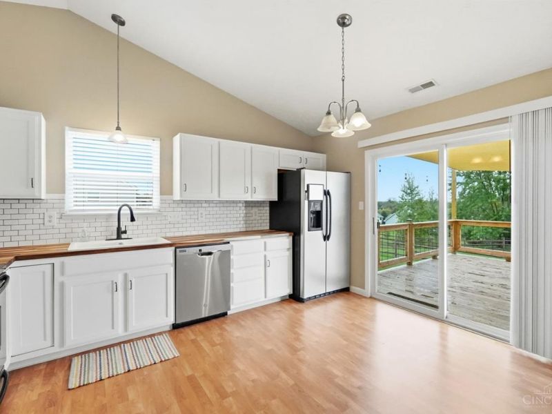 245 Keswick Drive, Monroe, OH 45050 Photo 6