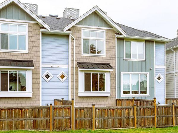 10480 Resthaven Dr , Unit #13, Sidney, BC V8L 3H7